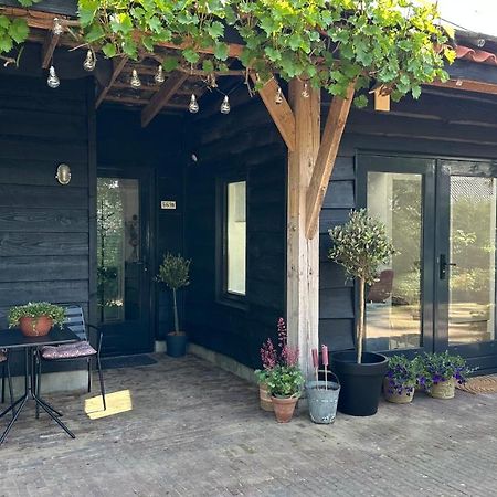 Bedandbreakfastrouveen Екстериор снимка